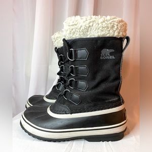 SOREL Women's Winter Carnival Waterproof Boot for Winter in Black/Stone size 5.5